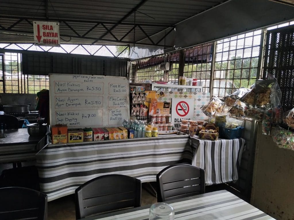Warung Nasi Kukus Batu Hitam